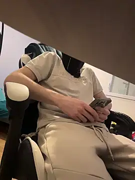 tok lo24 online show from February 8, 2026, 1:31 pm