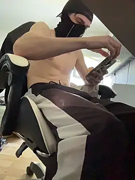 tok lo24 online show from April 19, 2026, 2:18 pm