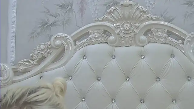 EllieFrosty  online show from April 5, 2026, 3:57 am