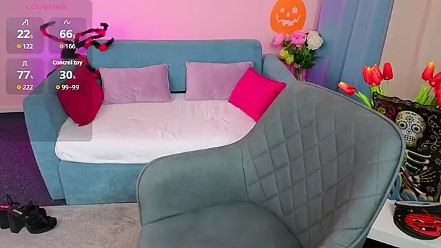 evafolver online show from October 30, 2025, 7:17 am