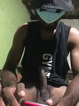 kavi1q1 online show from March 25, 2026, 6:18 pm