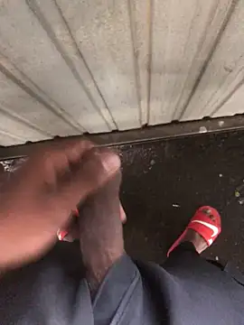 kavi1q1 online show from October 22, 2025, 12:54 am