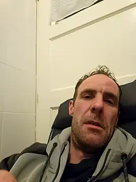 Mcnlrdam online show from September 26, 2025, 8:27 pm