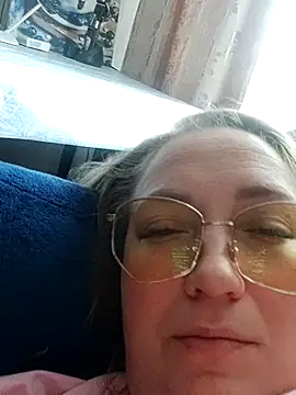 Kiss Eva online show from September 29, 2025, 11:27 am