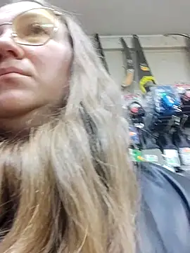 Snapshot of Kiss_Eva chatting on February 5, 2026, 7:26 am Kiss Eva online show from February 5, 2026, 7:26 am