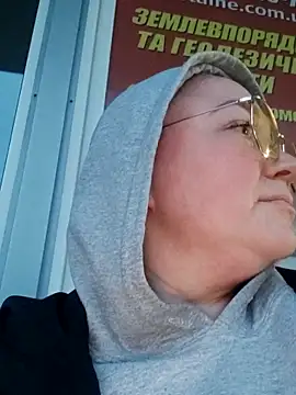 Kiss Eva online show from March 10, 2025, 4:14 pm