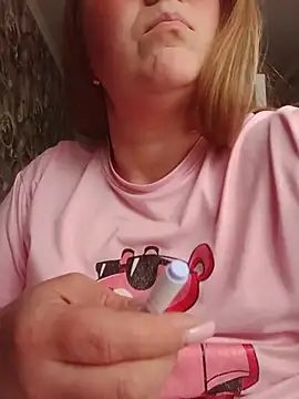 Snapshot of Kiss_Eva chatting on May 21, 2026, 3:31 pm Kiss Eva online show from May 21, 2026, 3:31 pm