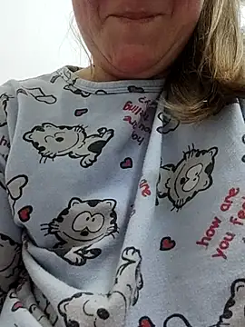 Snapshot of Kiss_Eva chatting on February 10, 2026, 5:12 pm Kiss Eva online show from February 10, 2026, 5:12 pm