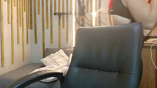 Snapshot of Angel_saez chatting on October 31, 2025, 10:34 am Angel saez online show from October 31, 2025, 10:34 am