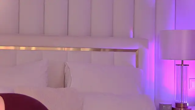 Snapshot of AshleyEvance chatting on February 20, 2026, 4:20 am AshleyEvance online show from February 20, 2026, 4:20 am