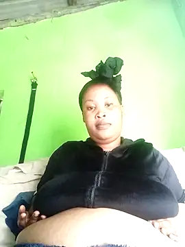 Snapshot of OCEANSQUITERXXX chatting on February 15, 2026, 12:59 pm OCEANSQUITERXXX online show from February 15, 2026, 12:59 pm