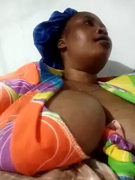 Snapshot of OCEANSQUITERXXX chatting on May 10, 2026, 6:32 pm OCEANSQUITERXXX online show from May 10, 2026, 6:32 pm