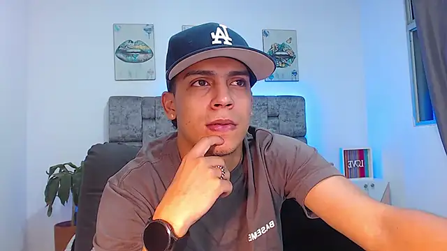 david santos16 online show from September 18, 2025, 1:08 am