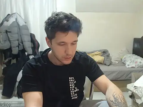 2handsomemann online show from March 28, 2026, 10:55 pm