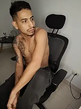 Snapshot of Juann-cock chatting on May 24, 2026, 2:22 am Juann-cock online show from May 24, 2026, 2:22 am