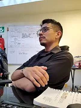 Juann-cock online show from November 29, 2025, 7:47 pm