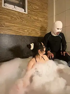 NENEandOJI online show from March 29, 2026, 10:50 am