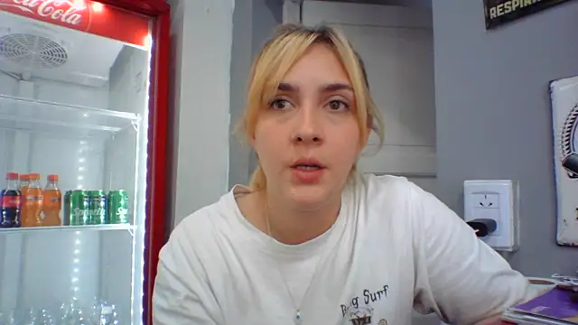 ayebran online show from October 3, 2025, 8:43 pm