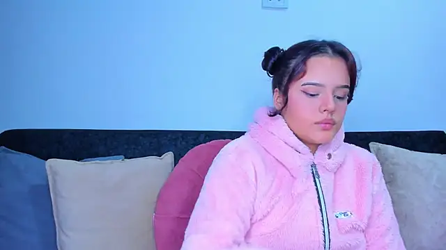 sweet lily26 online show from November 12, 2025, 3:54 am