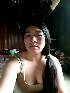 quynhkoolbae online show from October 20, 2025, 1:51 am