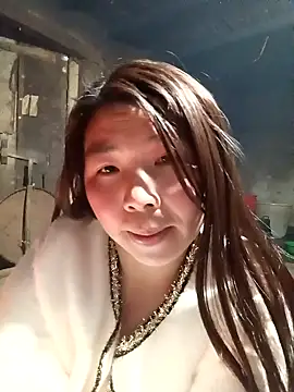 quynhkoolbae online show from December 19, 2025, 1:13 pm