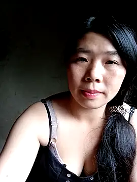 quynhkoolbae online show from October 8, 2025, 1:07 am