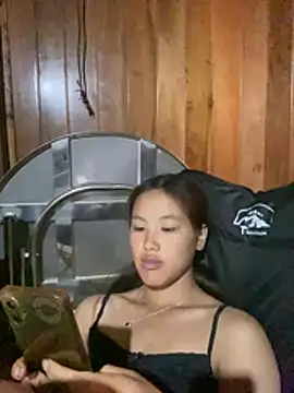 Snapshot of May_nhi chatting on July 16, 2026, 3:14 am May nhi online show from July 16, 2026, 3:14 am