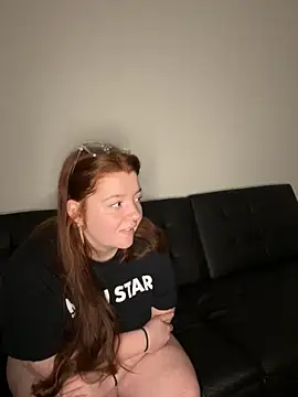 ScarlettSinner online show from October 24, 2025, 2:43 am