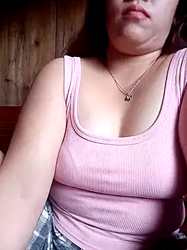 miumiu 00 online show from September 15, 2025, 2:45 am