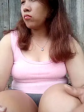 miumiu 00 online show from September 18, 2025, 1:52 am