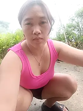 miumiu 00 online show from September 23, 2025, 1:12 am