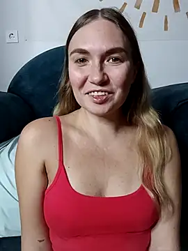 KisaVixen online show from September 22, 2025, 4:35 pm