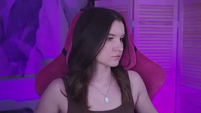 AgataWillis online show from April 14, 2026, 5:29 pm