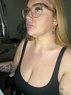 MysteriousMylaX online show from October 7, 2025, 4:08 pm