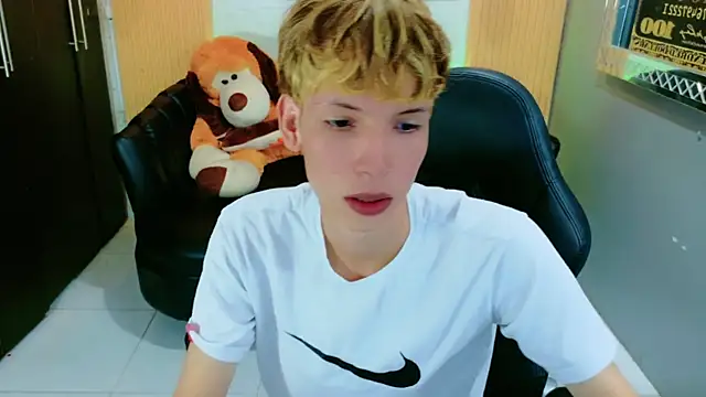 park jimin1 online show from September 17, 2025, 12:07 pm