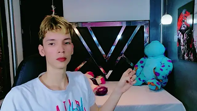 park jimin1 online show from December 15, 2025, 12:22 pm