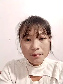 linda bae00 online show from November 24, 2025, 11:49 pm