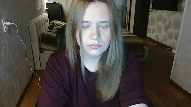 AdelinaLawson online show from May 28, 2026, 5:37 am