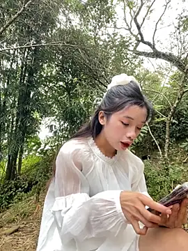 Snapshot of beobeo_2xx chatting on October 18, 2025, 2:24 am beobeo 2xx online show from October 18, 2025, 2:24 am