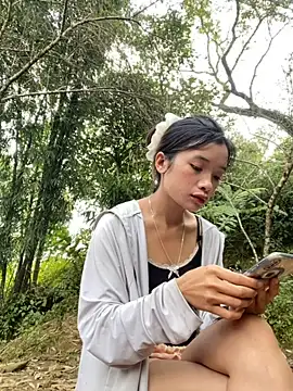 Snapshot of beobeo_2xx chatting on October 27, 2025, 12:55 am beobeo 2xx online show from October 27, 2025, 12:55 am