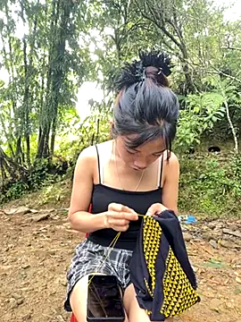 Snapshot of beobeo_2xx chatting on October 3, 2025, 12:58 am beobeo 2xx online show from October 3, 2025, 12:58 am