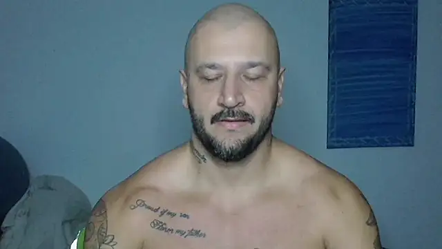 JeanCafa online show from October 9, 2025, 5:24 pm