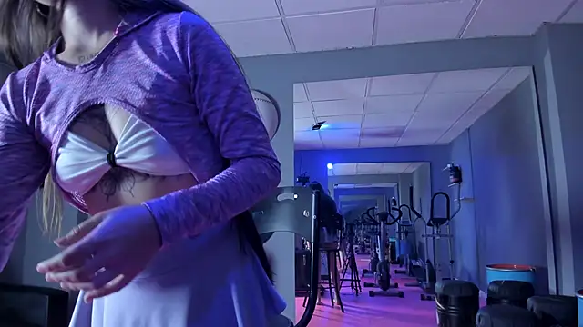 Snapshot of VelvetGreen chatting on November 21, 2025, 2:49 pm VelvetGreen online show from November 21, 2025, 2:49 pm