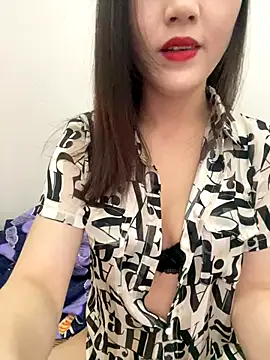 Dieknr online show from October 21, 2025, 1:27 am