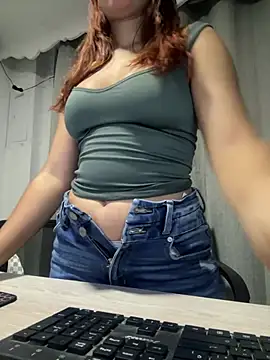 olivia jass online show from March 15, 2026, 8:05 pm