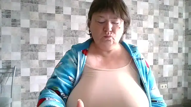 Snapshot of RipeMelon4561 chatting on October 28, 2025, 6:23 am RipeMelon4561 online show from October 28, 2025, 6:23 am