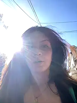 Snapshot of Danielaeliana chatting on November 17, 2025, 7:51 pm Danielaeliana online show from November 17, 2025, 7:51 pm