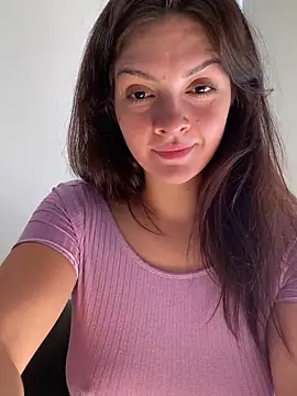 Snapshot of Danielaeliana chatting on May 14, 2026, 5:32 pm Danielaeliana online show from May 14, 2026, 5:32 pm