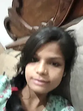 Komal0099 online show from November 1, 2025, 12:43 pm