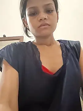 Komal0099 online show from September 22, 2025, 2:17 am